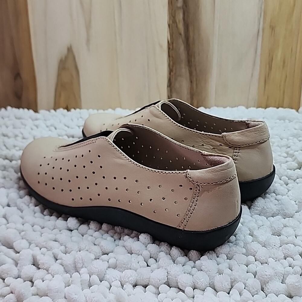 CLARKS COLLECTION NEW CUSHION ELASTIC LOAFERS TAN… - image 3